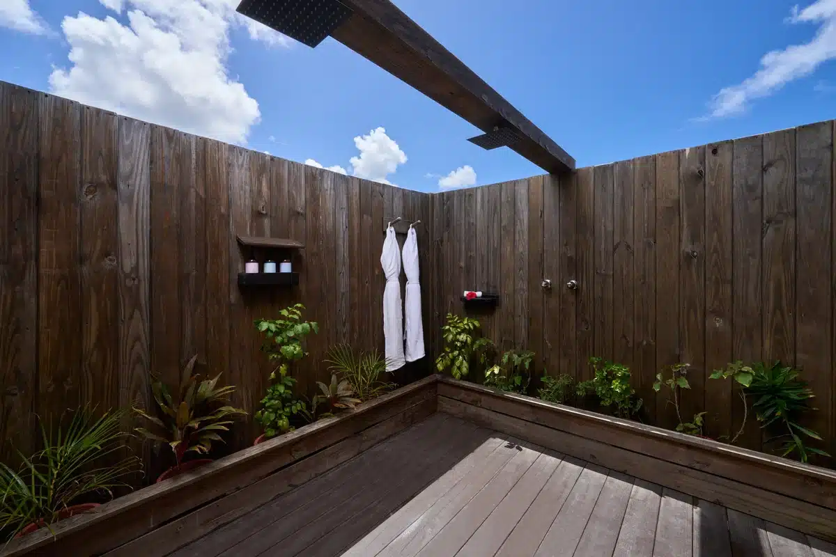 06 Keyonna Beach Beachfront Pool Sanctuary outdoor shower