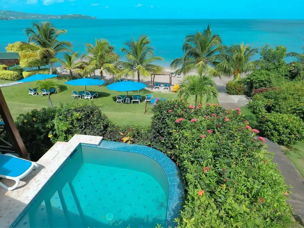 calabash-cove-waters-edge-cottage-7