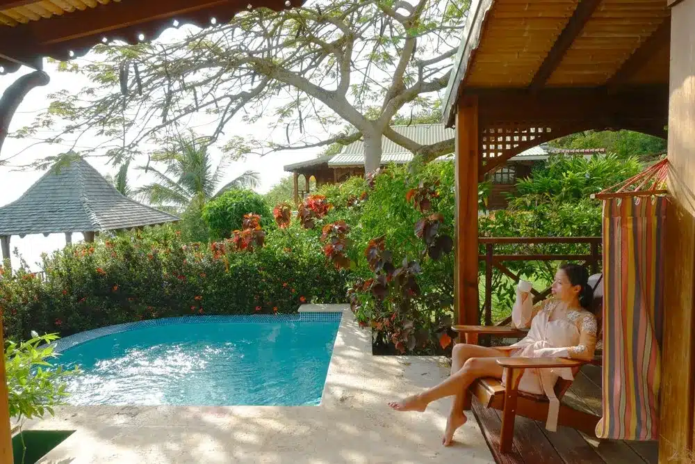 calabash-cove-waters-edge-cottage-9