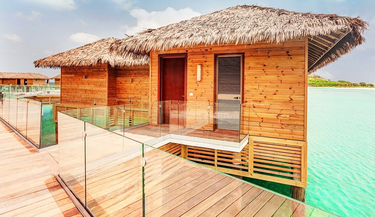 royalton-antigua-overwater-bungalow