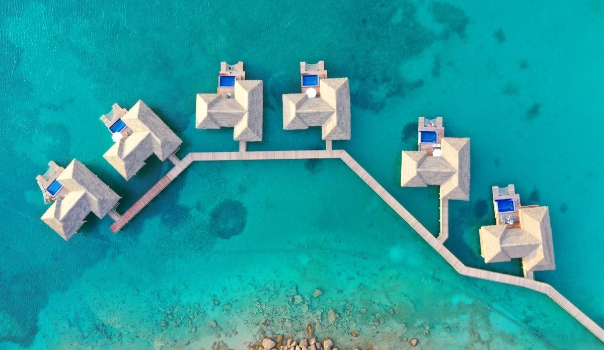 royalton-antigua-overwater-bungalows